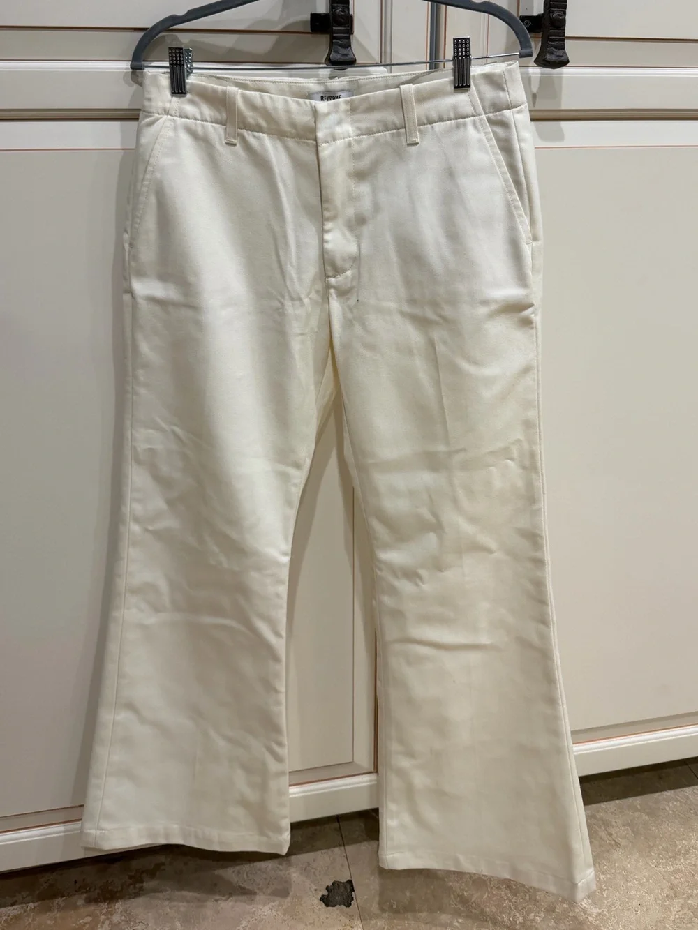 RE/DONE Mid-Rise Flared Trouser Ivory Jean (125) - Picture 5 of 9